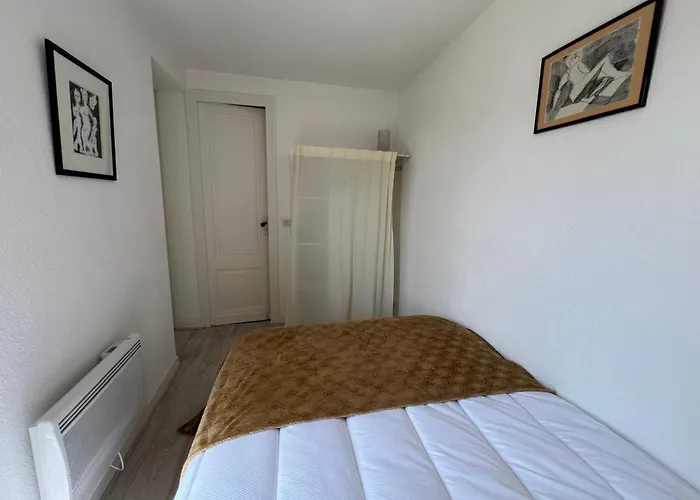 Cosy Pour 4 Pers. Climatise, 30m Joigny, Terrasse, Proche Pereire - Fr-1-474-260 Apartament