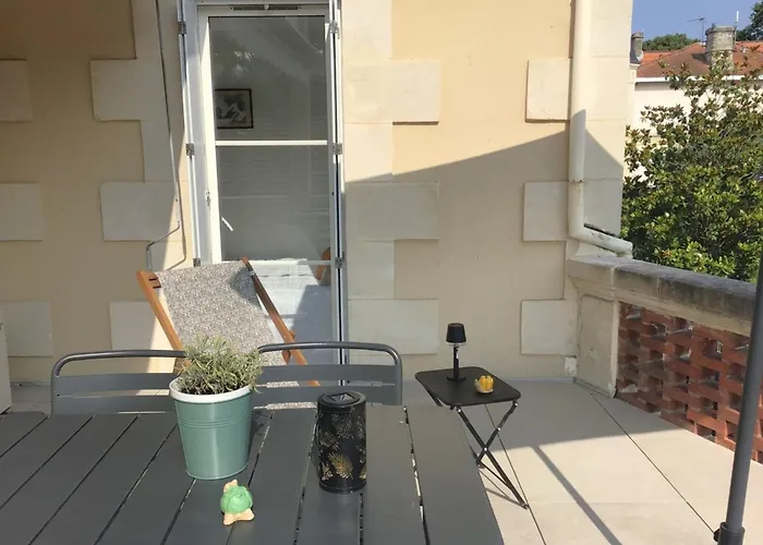 Apartament Cosy Pour 4 Pers. Climatise, 30m Joigny, Terrasse, Proche Pereire - Fr-1-474-260 *